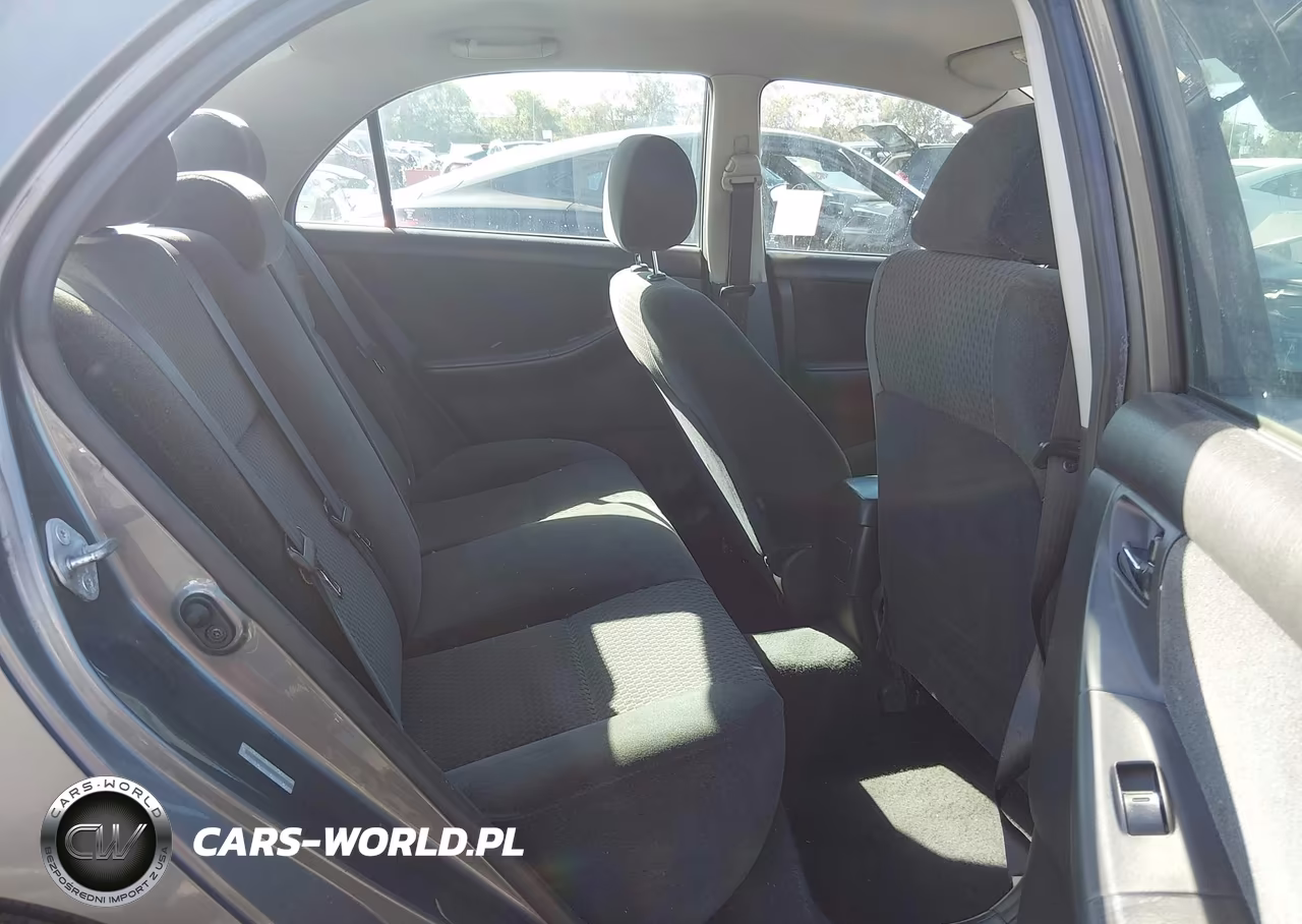 2007 Toyota Corolla S VIN:1NXBR32E17Z855359 - 8