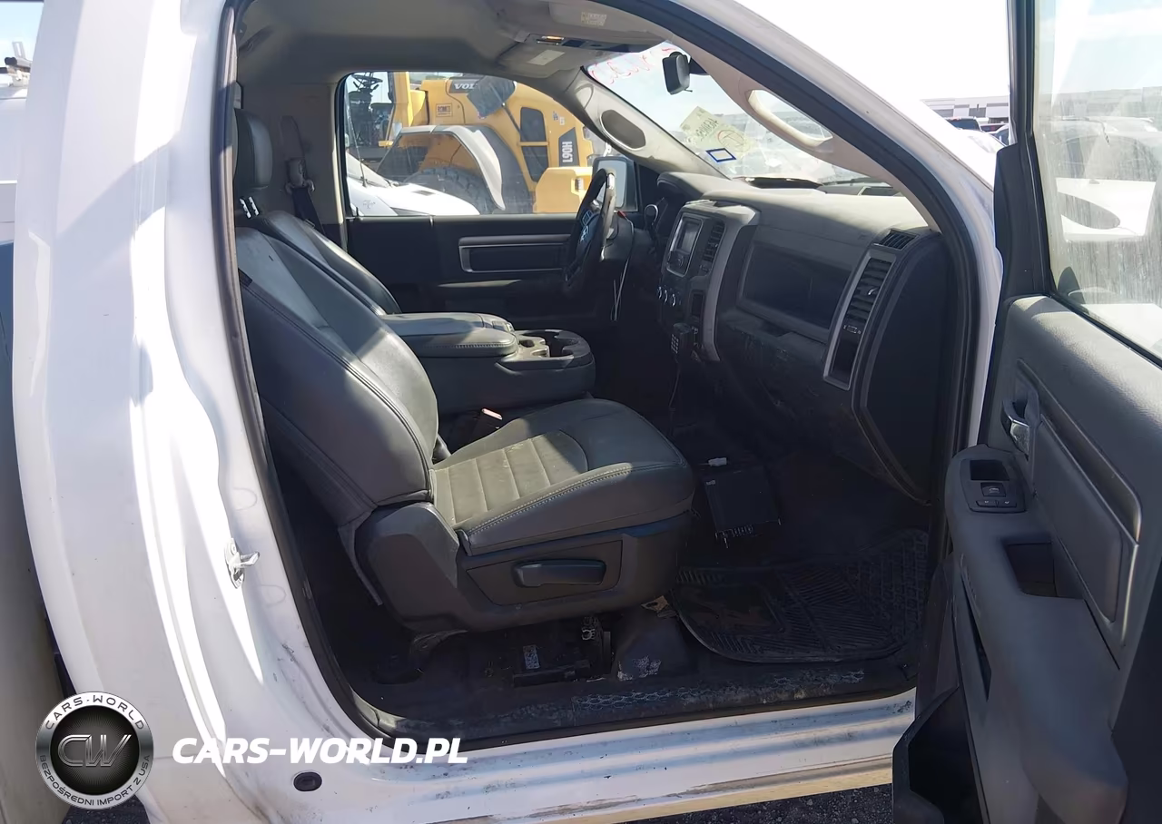 2016 Ram 2500 Tradesman VIN:3C6LR4AT1GG328415 - 5