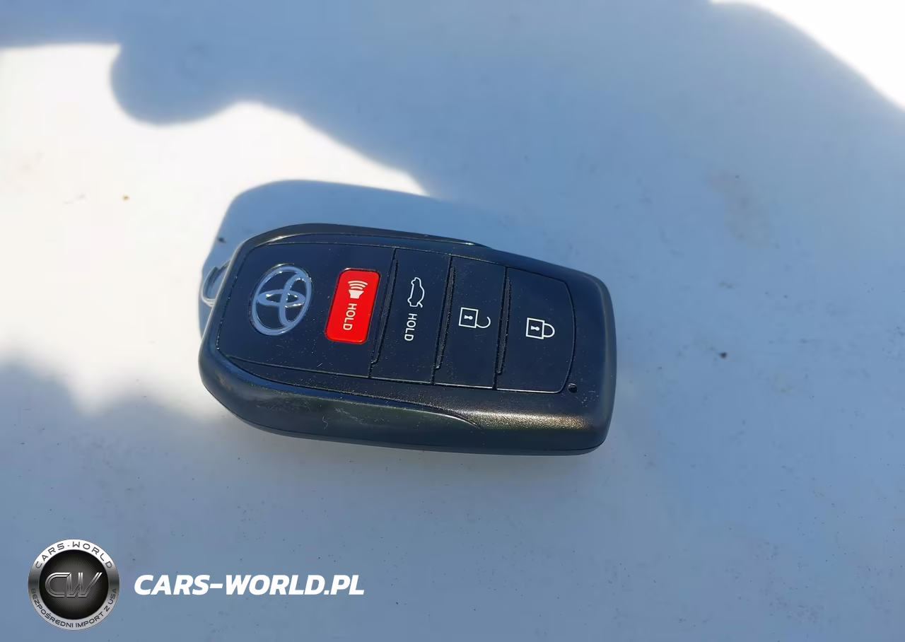 2026 Toyota Camry Xle VIN:4T1DBADK6TU039620 - 11