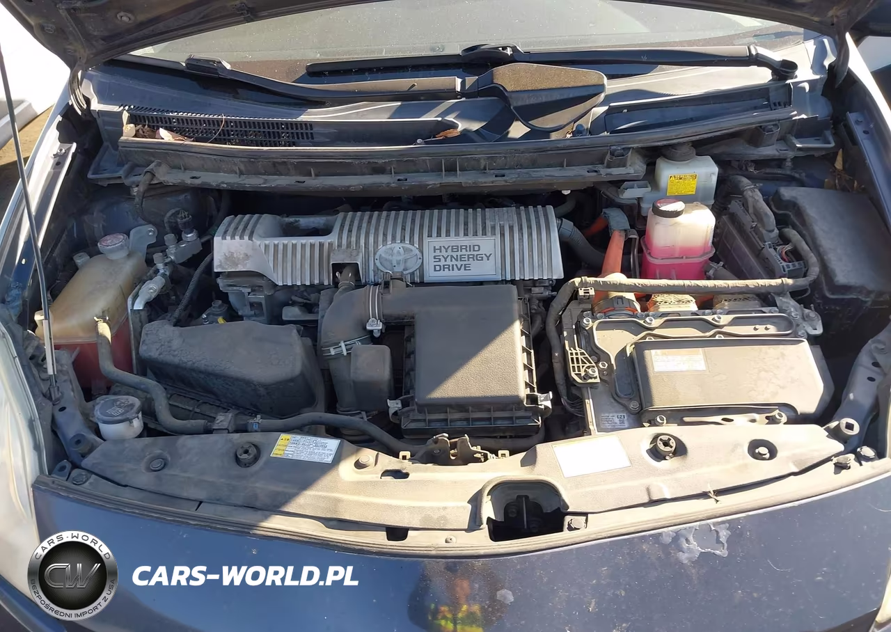 2015 Toyota Prius Two VIN:JTDKN3DU4F0480951 - 10