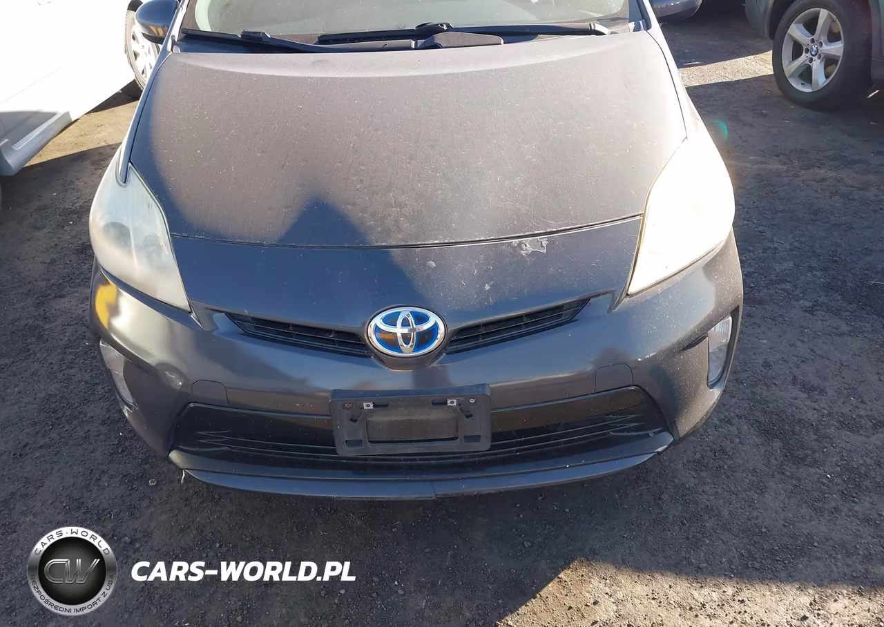 2015 Toyota Prius Two VIN:JTDKN3DU4F0480951 - 12
