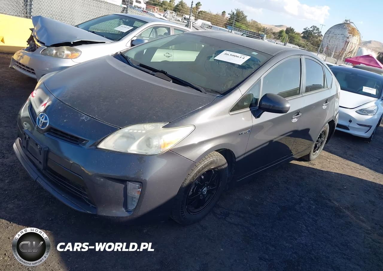 2015 Toyota Prius Two VIN:JTDKN3DU4F0480951 - 2
