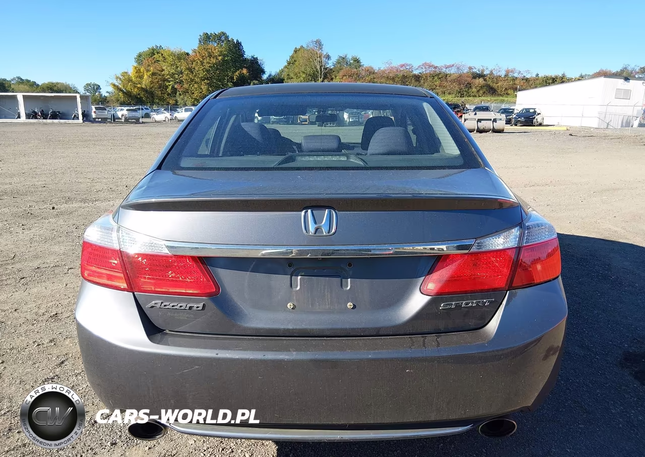2013 Honda Accord Sport VIN:1HGCR2F5XDA096674 - 16