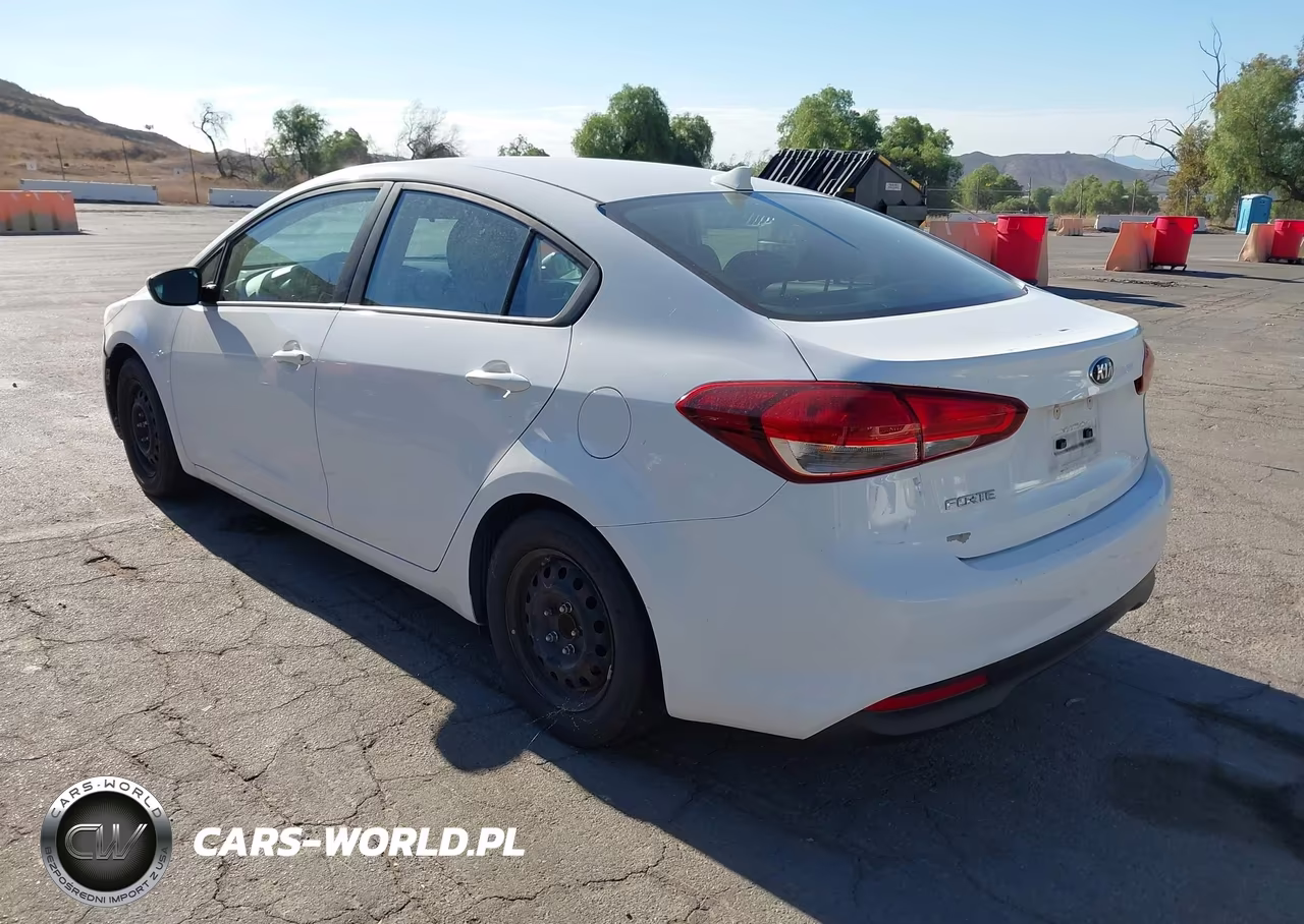 2017 Kia Forte Lx VIN:3KPFK4A72HE065152 - 3