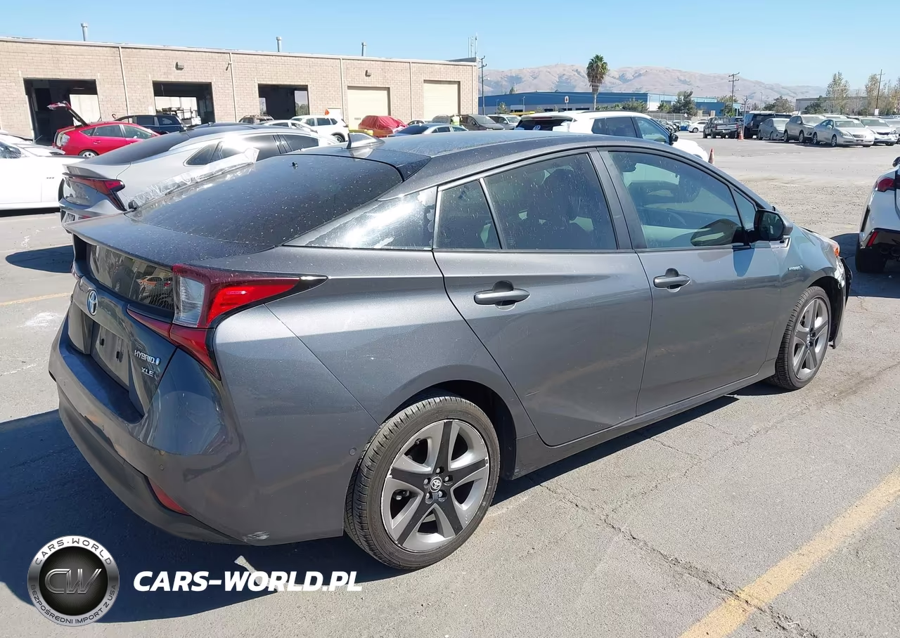 2019 Toyota Prius Xle VIN:JTDKARFU0K3090353 - 4