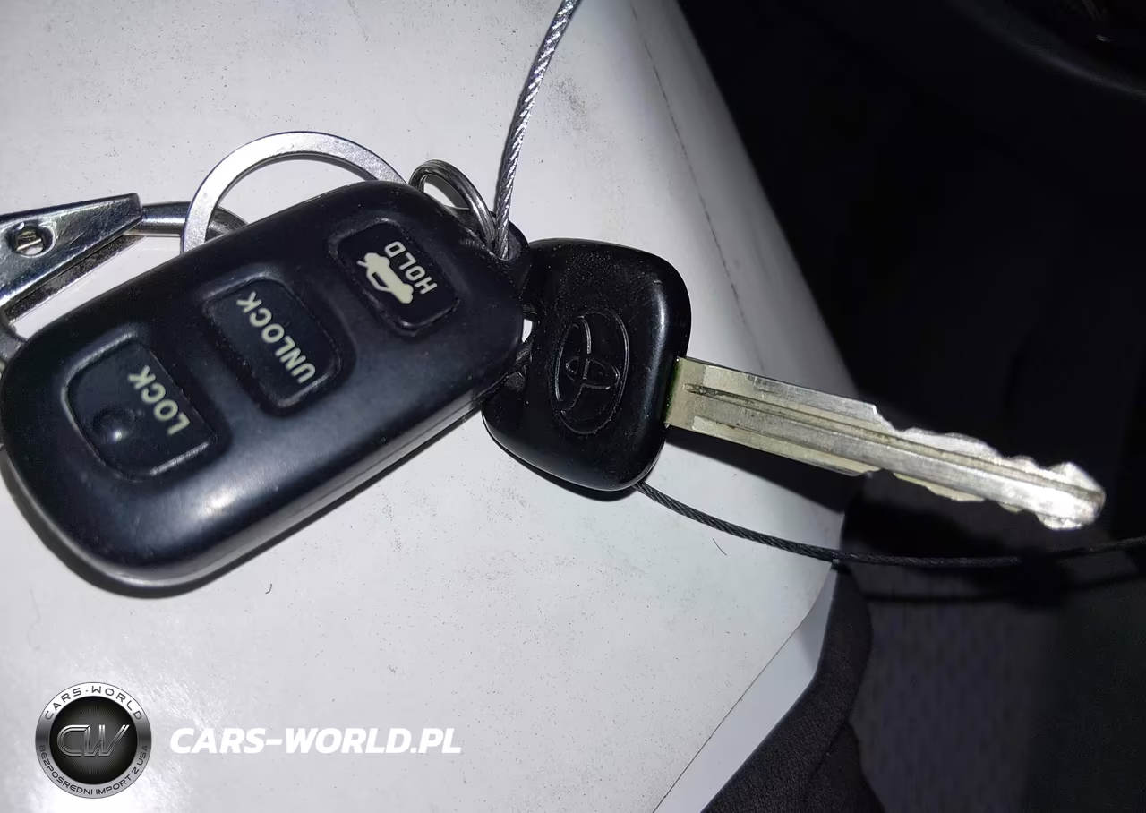 2002 Toyota Camry Le VIN:4T1BE32K92U502359 - 11