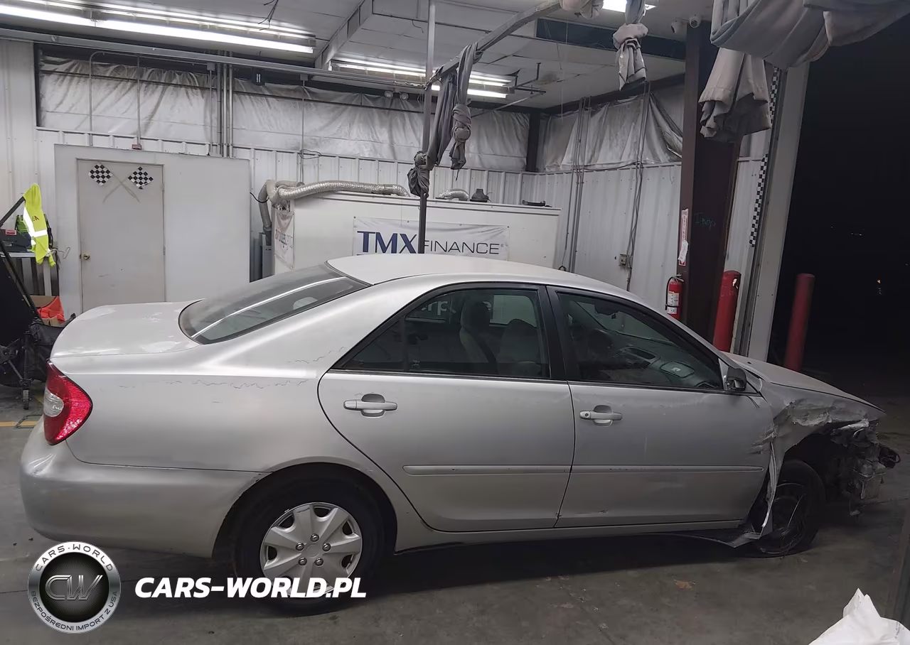 2002 Toyota Camry Le VIN:4T1BE32K92U502359 - 14