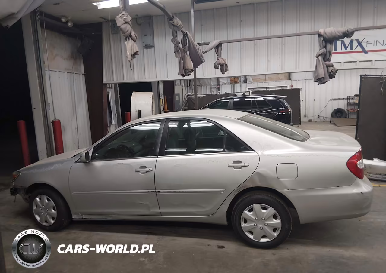 2002 Toyota Camry Le VIN:4T1BE32K92U502359 - 15