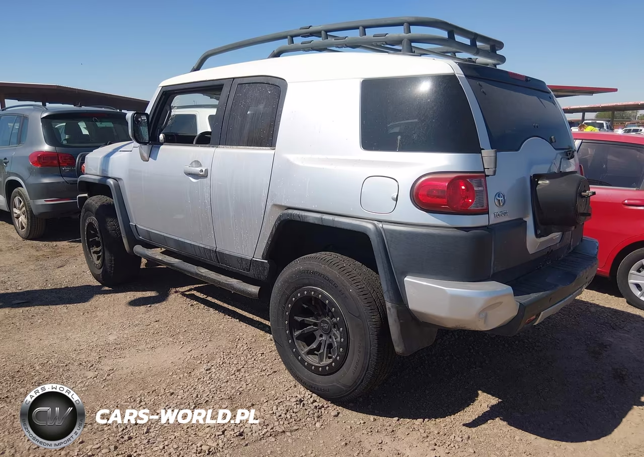 2007 Toyota Fj Cruiser VIN:JTEZU11F870005389 - 3