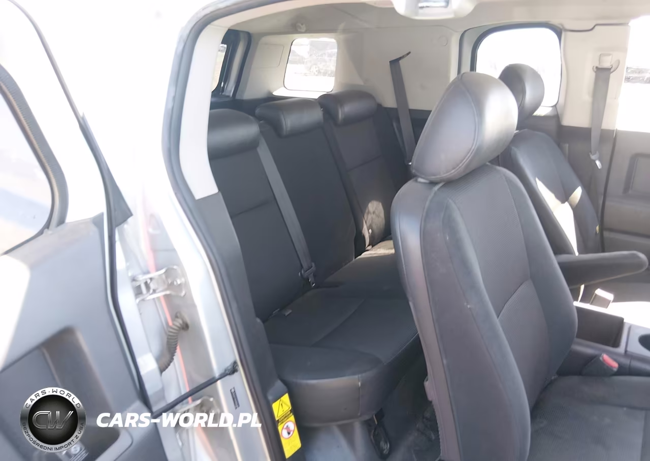 2007 Toyota Fj Cruiser VIN:JTEZU11F870005389 - 8