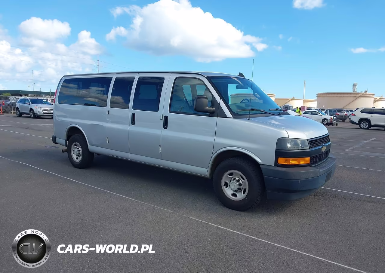 2018 Chevrolet Express 3500 Ls VIN:1GAZGNFG4J1299324 - 1