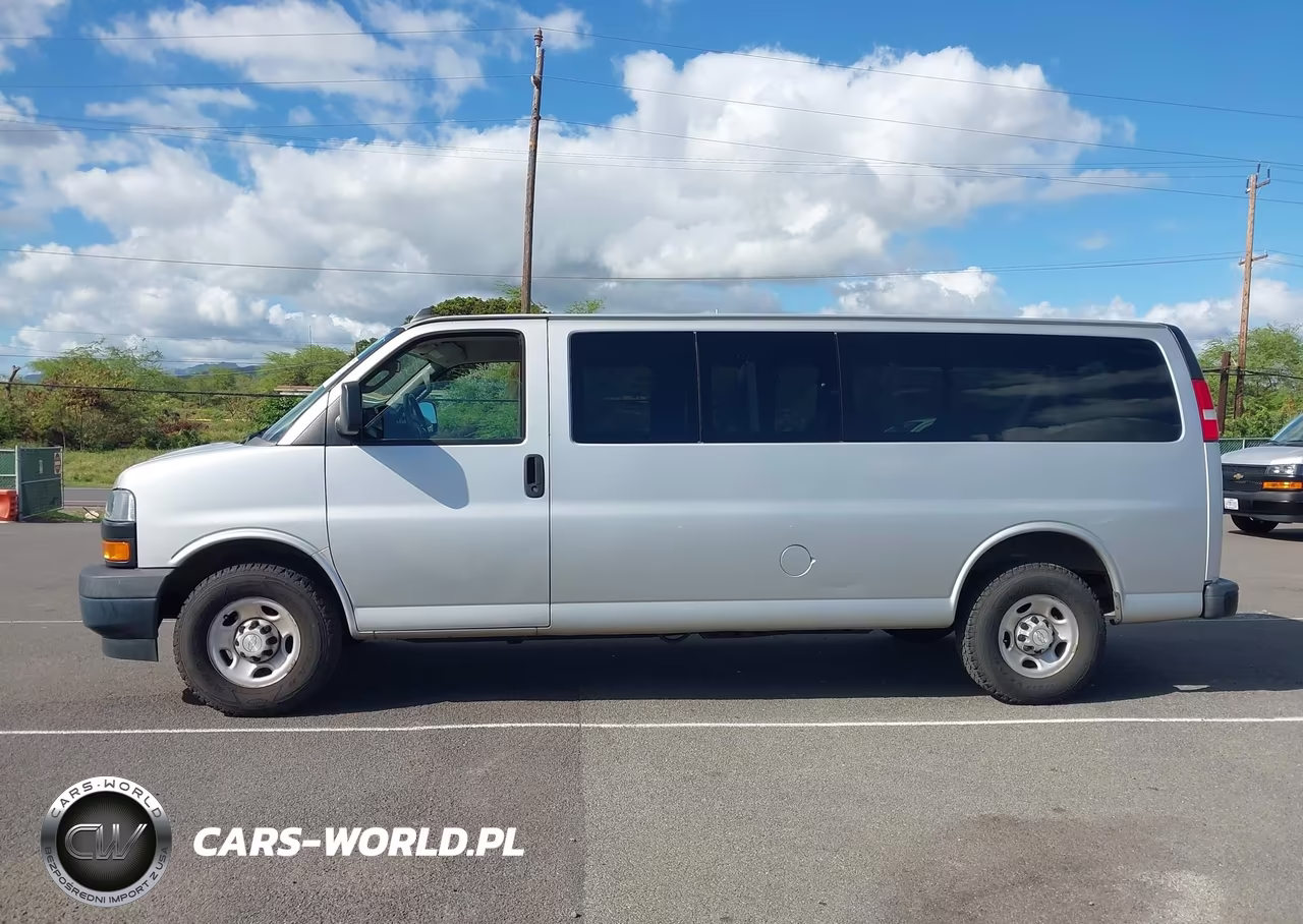 2018 Chevrolet Express 3500 Ls VIN:1GAZGNFG4J1299324 - 18