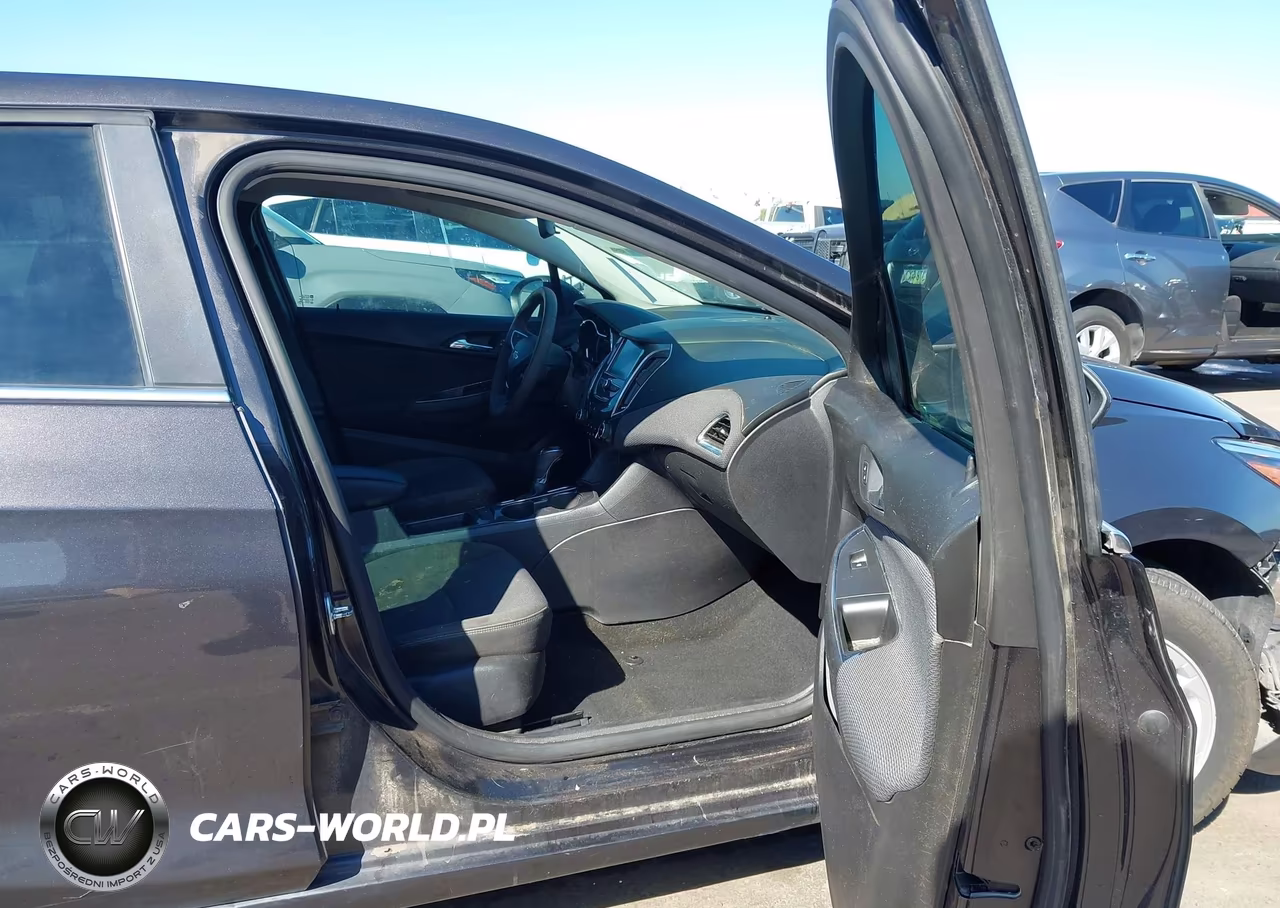 2017 Chevrolet Cruze Lt Auto VIN:1G1BE5SM0H7145302 - 5