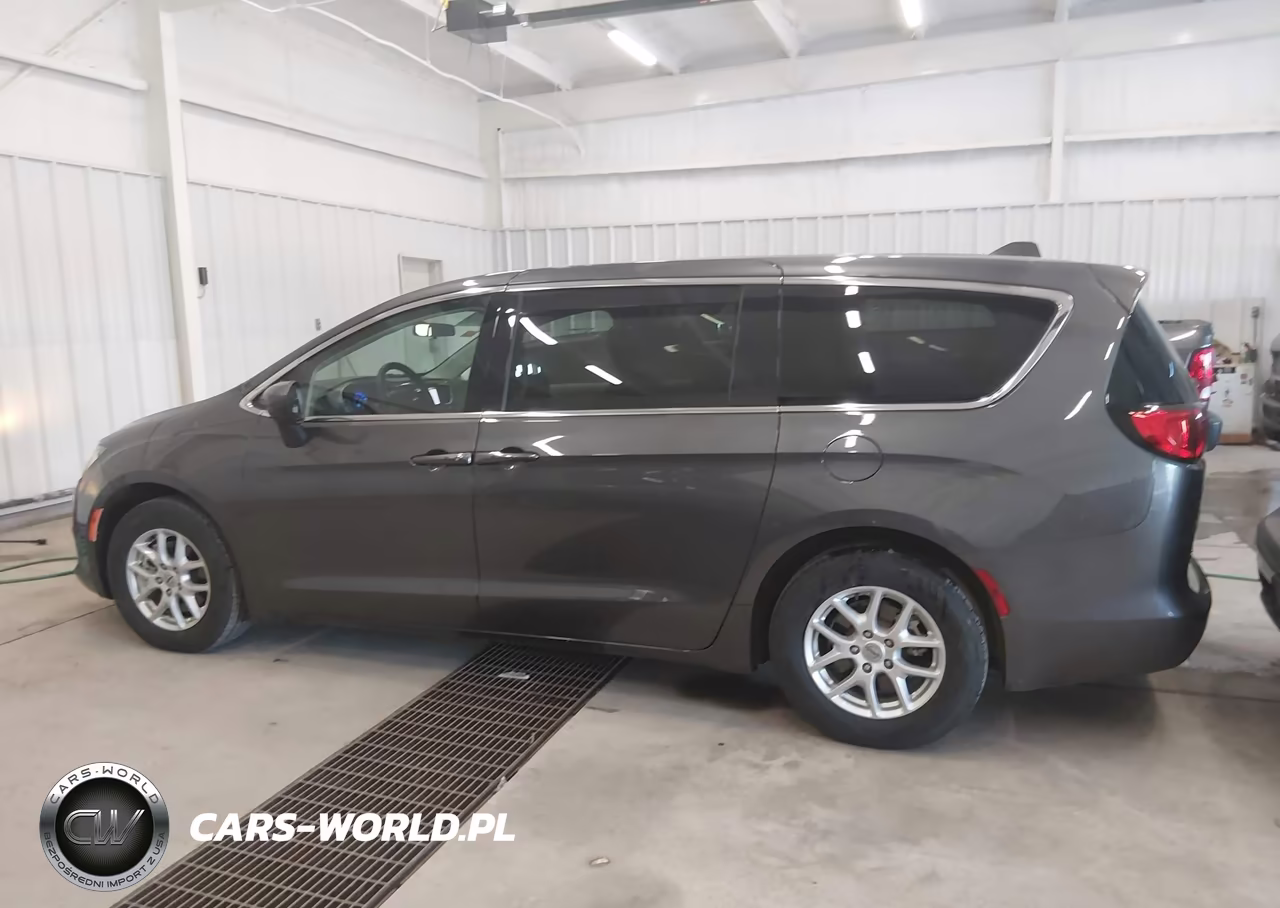 2022 Chrysler Voyager Lx VIN:2C4RC1CGXNR132449 - 14