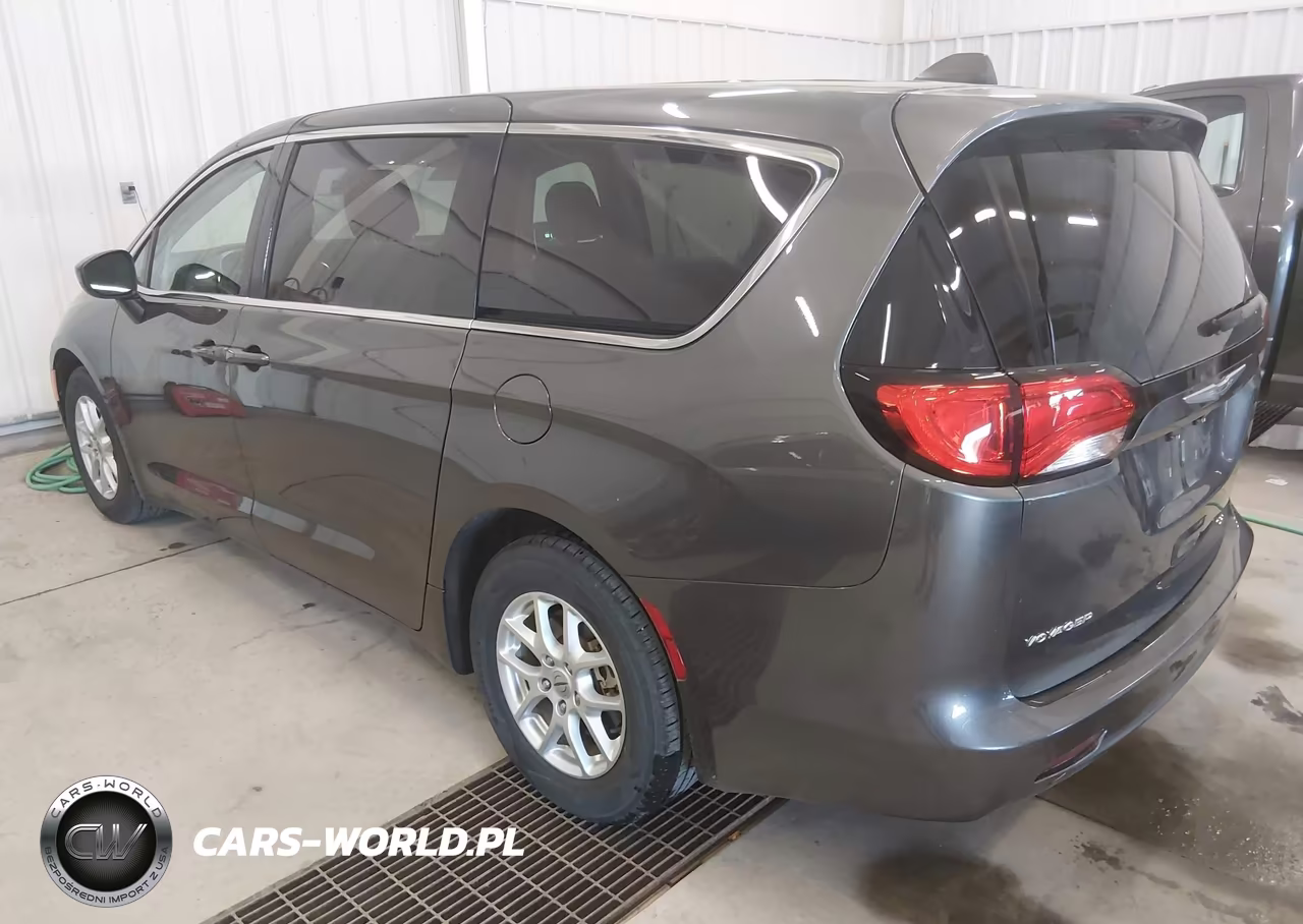 2022 Chrysler Voyager Lx VIN:2C4RC1CGXNR132449 - 3