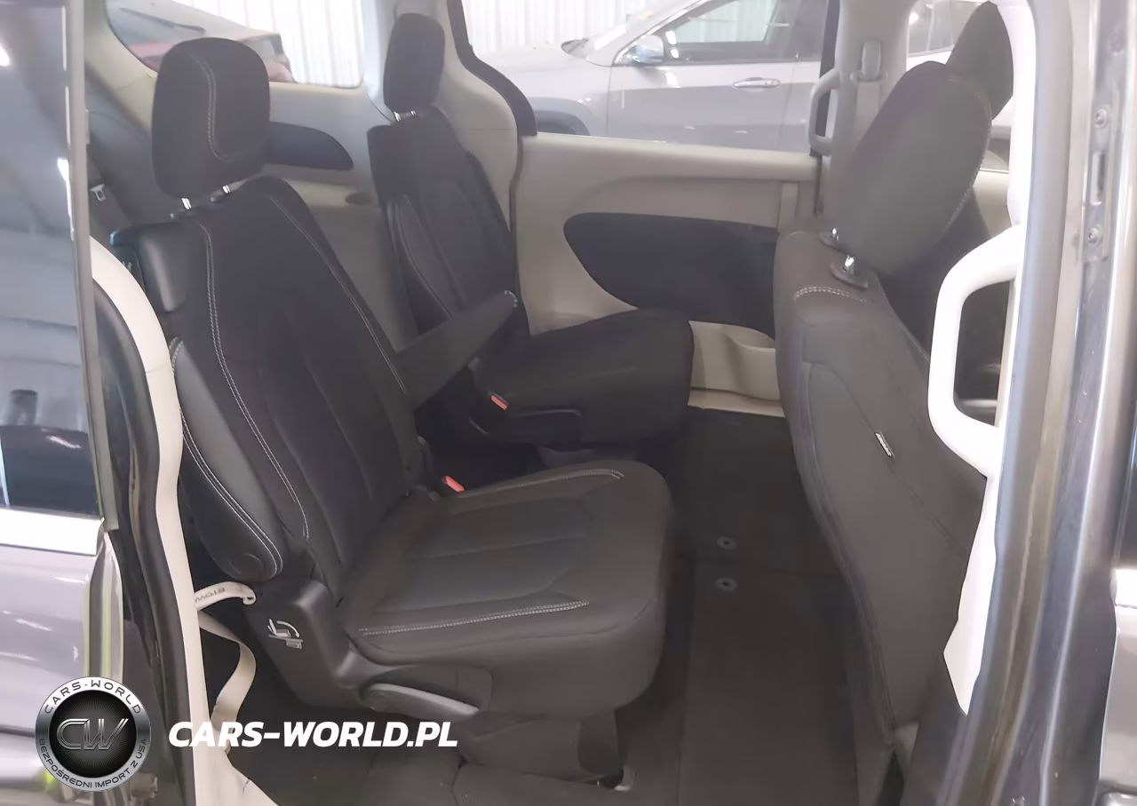 2022 Chrysler Voyager Lx VIN:2C4RC1CGXNR132449 - 8