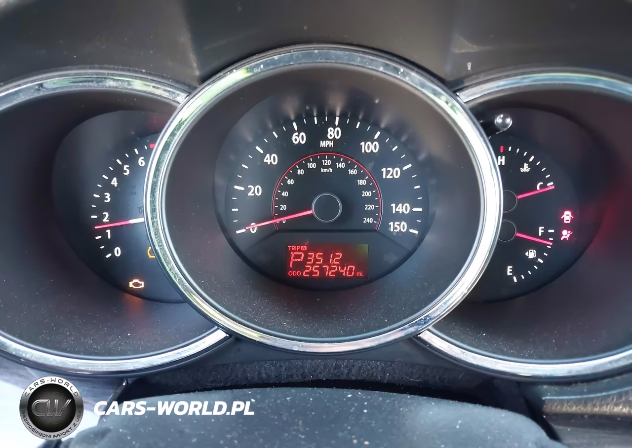 2011 Kia Sorento Lx V6 VIN:5XYKT4A24BG158085 - 7