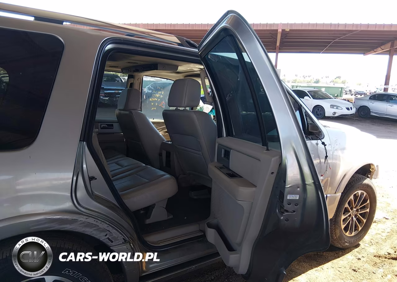 2008 Ford Expedition Limited VIN:1FMFU20518LA00987 - 8
