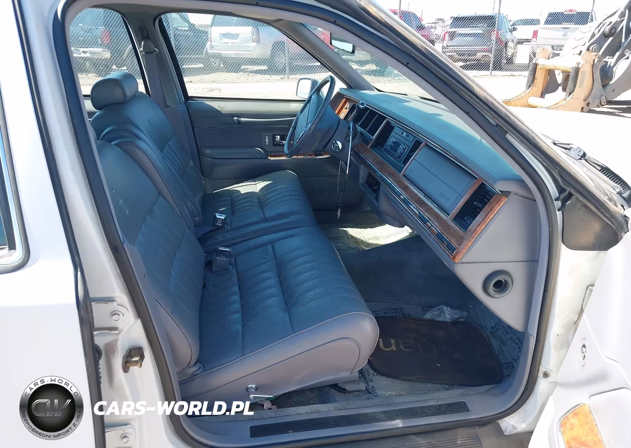1993 Lincoln Town Car Executive VIN:1LNLM81W3PY734593 - 5