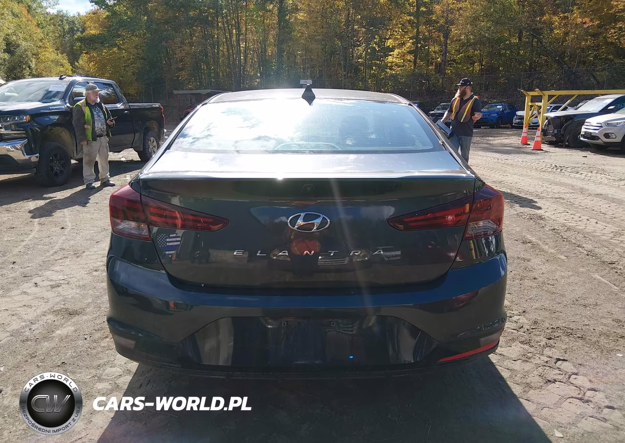 2020 Hyundai Elantra Sel VIN:5NPD84LF8LH548448 - 16