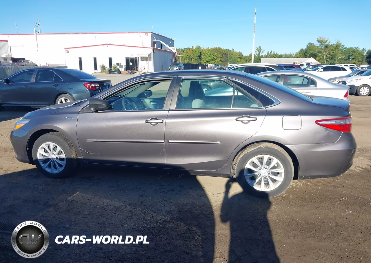 2015 Toyota Camry Hybrid Le VIN:4T1BD1FK9FU172102 - 14