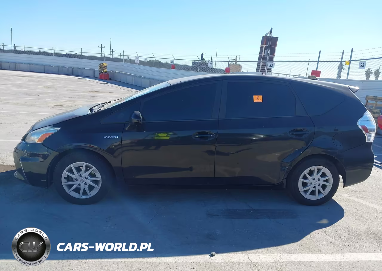 2013 Toyota Prius V Three VIN:JTDZN3EU7D3194066 - 14