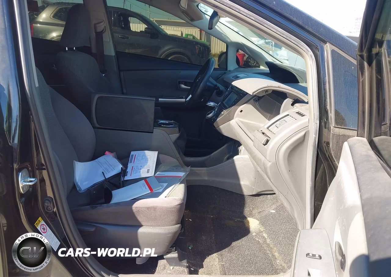 2013 Toyota Prius V Three VIN:JTDZN3EU7D3194066 - 5