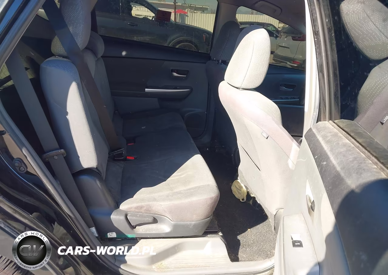 2013 Toyota Prius V Three VIN:JTDZN3EU7D3194066 - 8