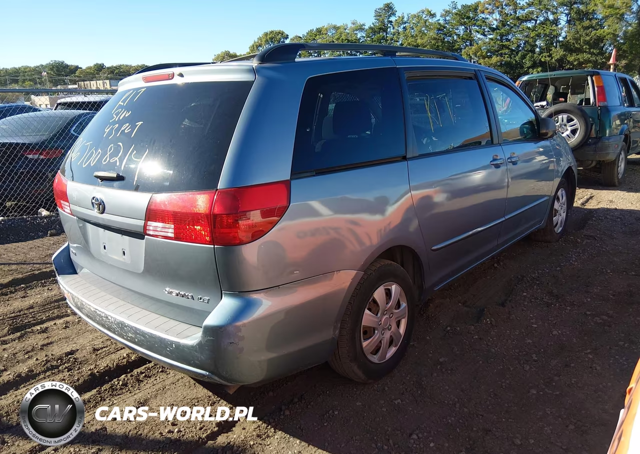 2004 Toyota Sienna Le VIN:5TDZA23C94S077104 - 4