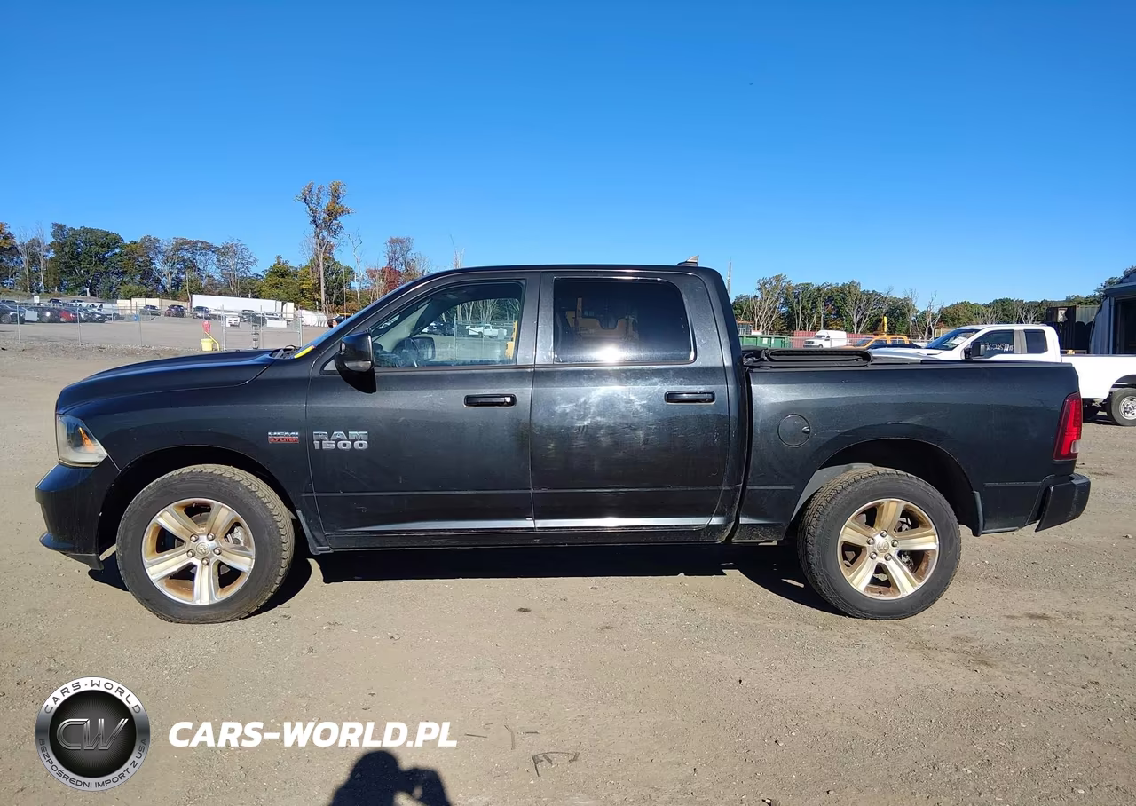 2015 Ram 1500 Sport VIN:1C6RR7MT9FS625897 - 14