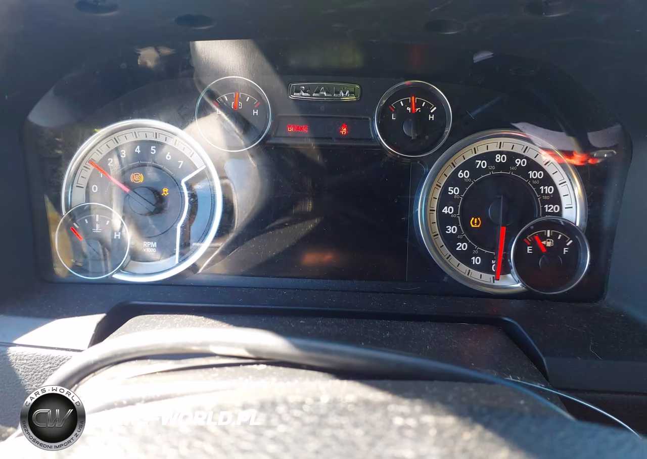 2015 Ram 1500 Sport VIN:1C6RR7MT9FS625897 - 7