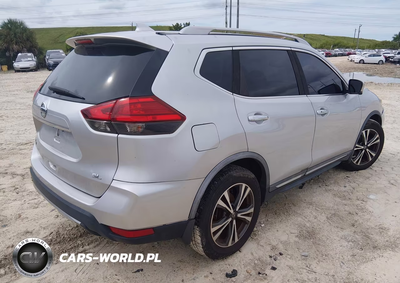 2017 Nissan Rogue Sl VIN:5N1AT2MT0HC886550 - 4