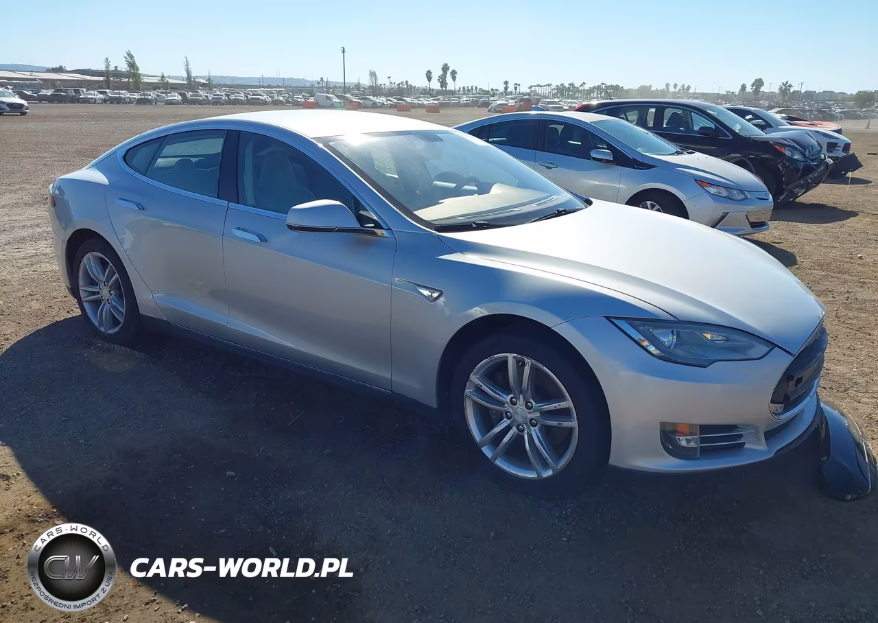 2013 Tesla Model S VIN:5YJSA1CN0DFP19792 - 1