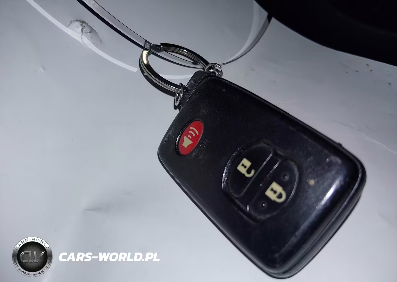 2012 Toyota Prius Two VIN:JTDKN3DU3C1544855 - 11