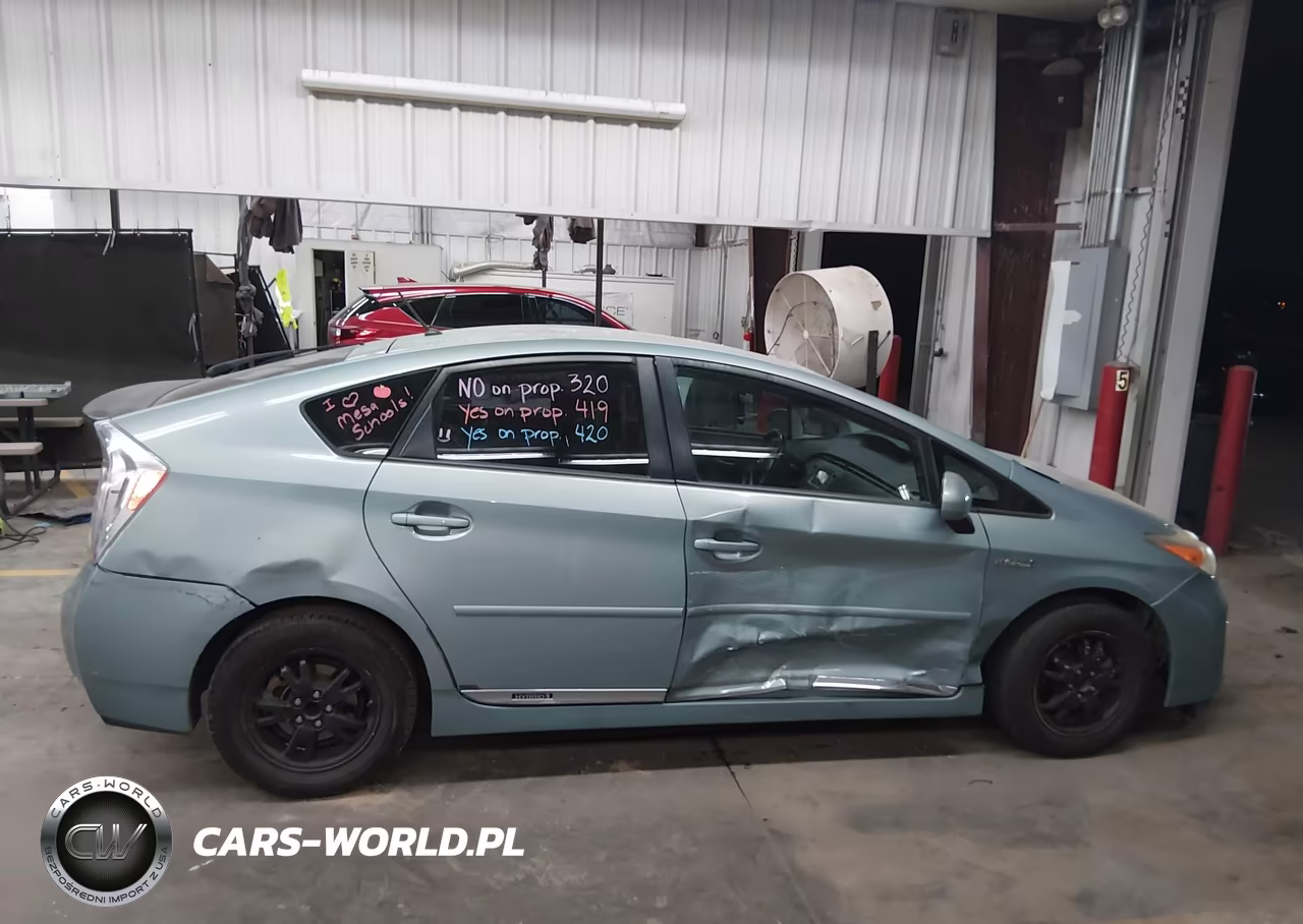 2012 Toyota Prius Two VIN:JTDKN3DU3C1544855 - 13