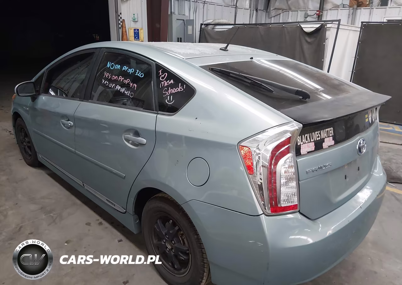 2012 Toyota Prius Two VIN:JTDKN3DU3C1544855 - 3