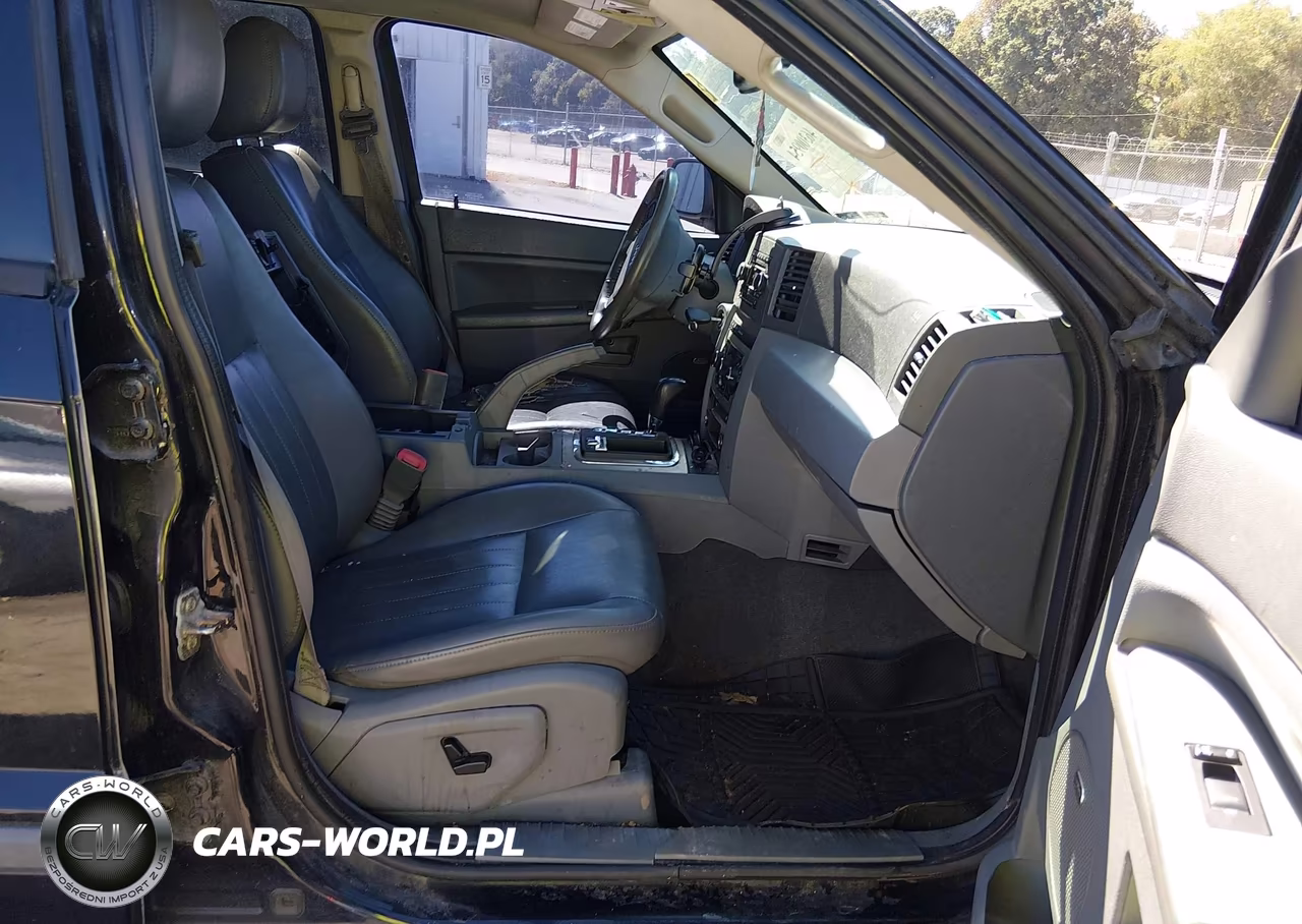 2007 Jeep Grand Cherokee Laredo VIN:1J8HR48P07C522162 - 5
