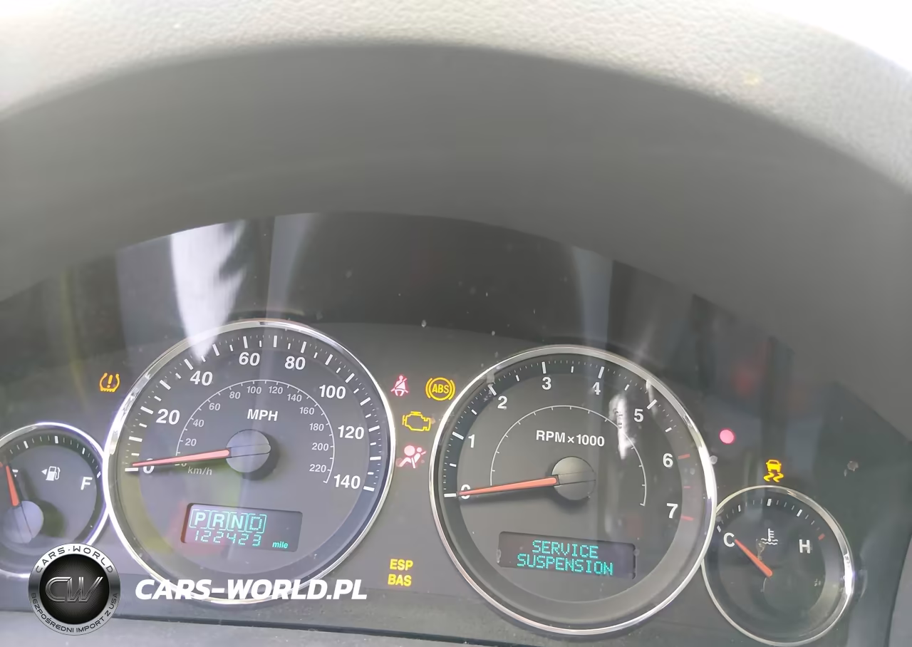 2007 Jeep Grand Cherokee Laredo VIN:1J8HR48P07C522162 - 7