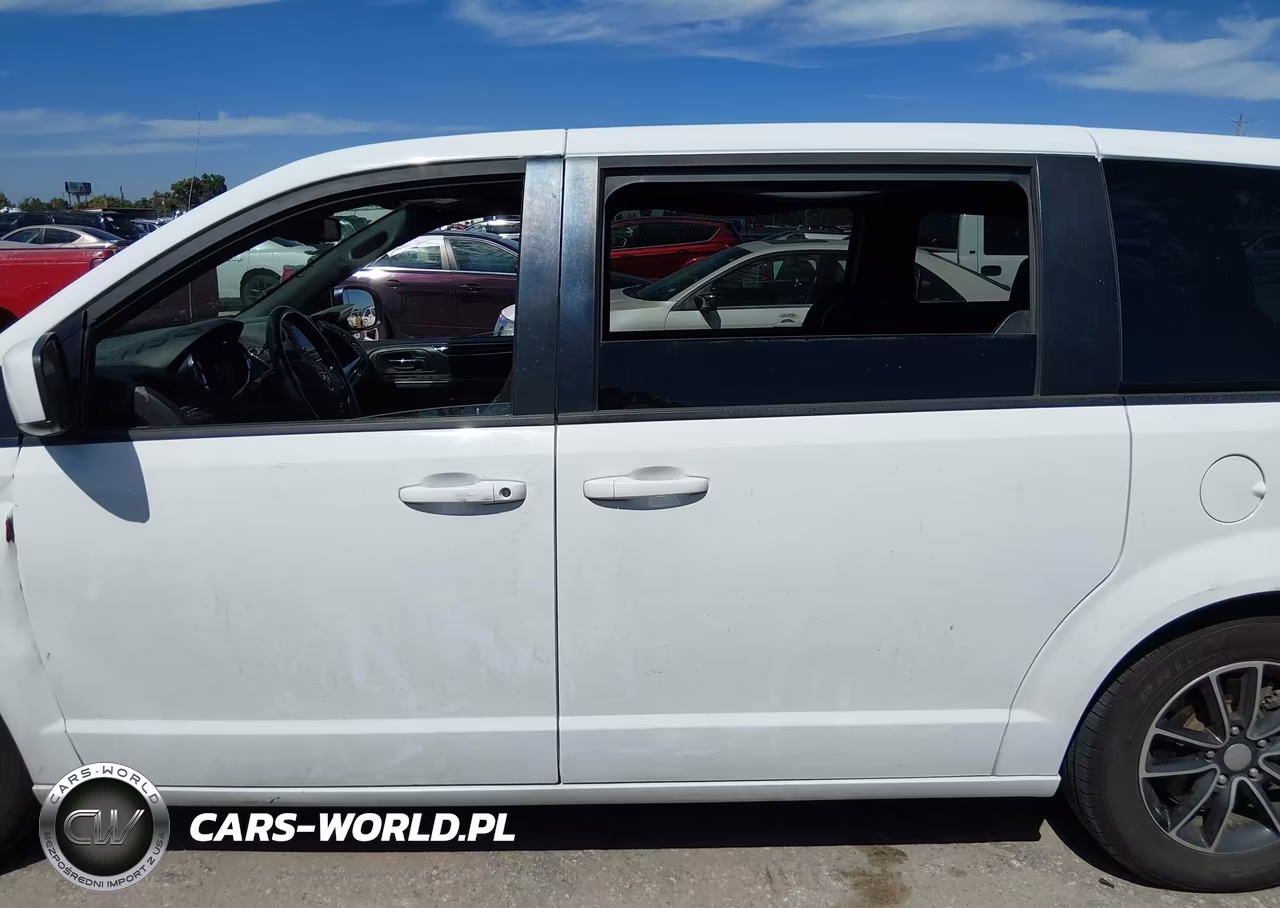 2018 Dodge Grand Caravan Se Plus VIN:2C4RDGBG6JR201150 - 14