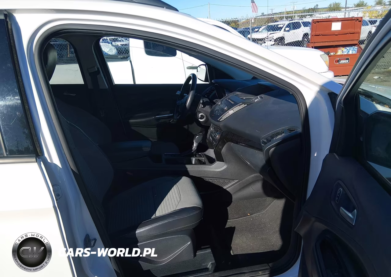 2018 Ford Escape Se VIN:1FMCU9GD0JUB33152 - 5