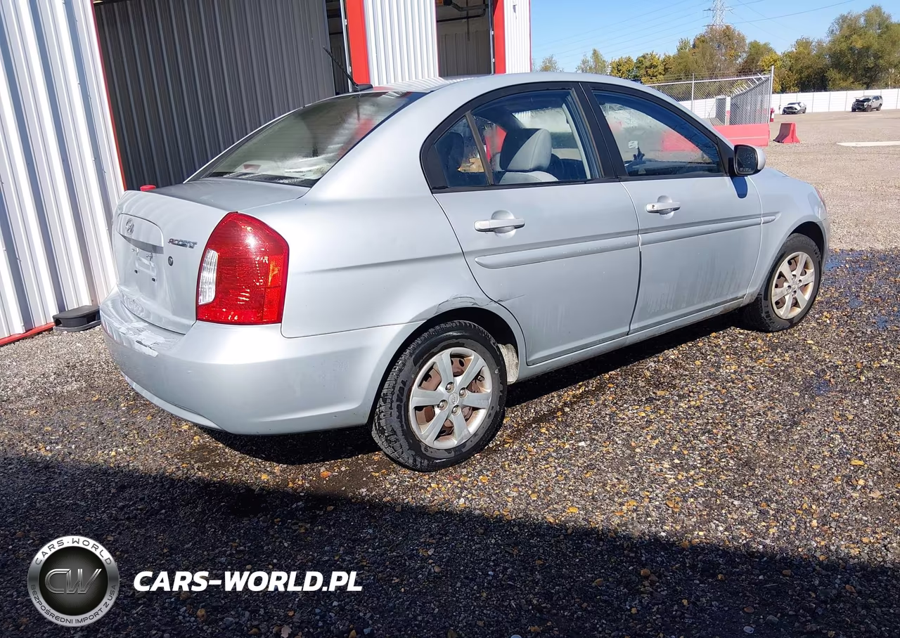 2010 Hyundai Accent Gls VIN:KMHCN4AC0AU474678 - 4