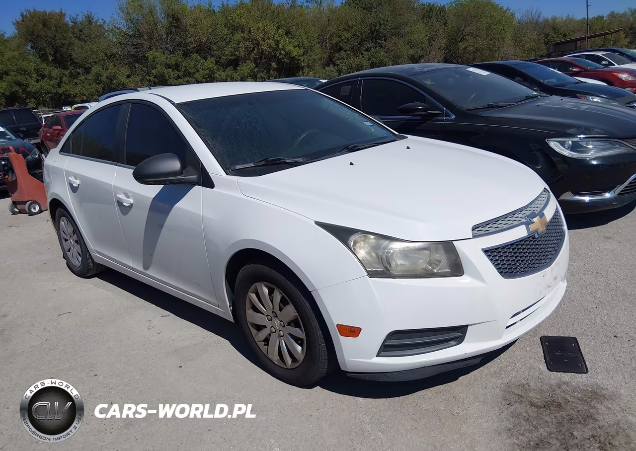 2011 Chevrolet Cruze Ls – zdjęcie 1 z 16