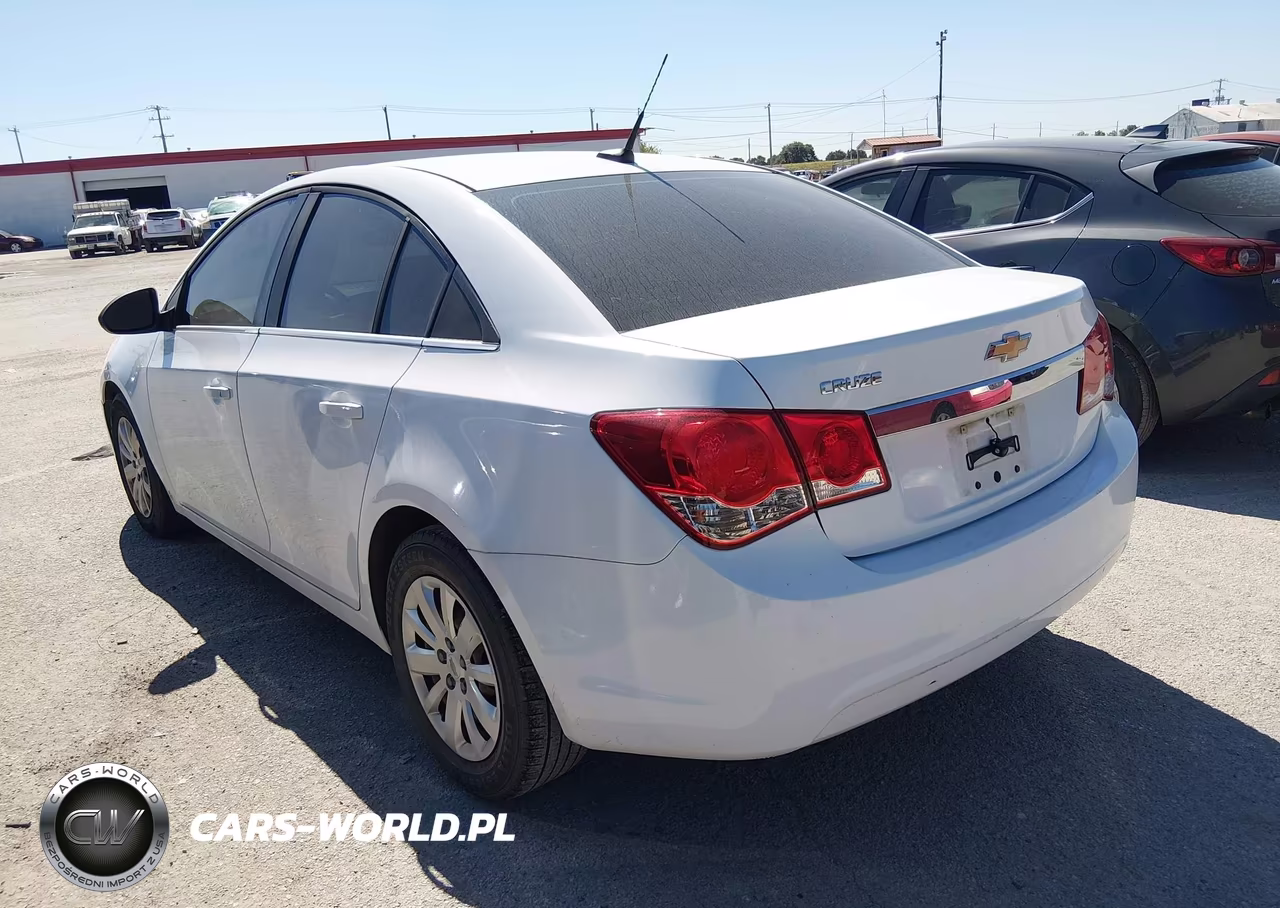 2011 Chevrolet Cruze Ls VIN:1G1PC5SHXB7116332 - 3