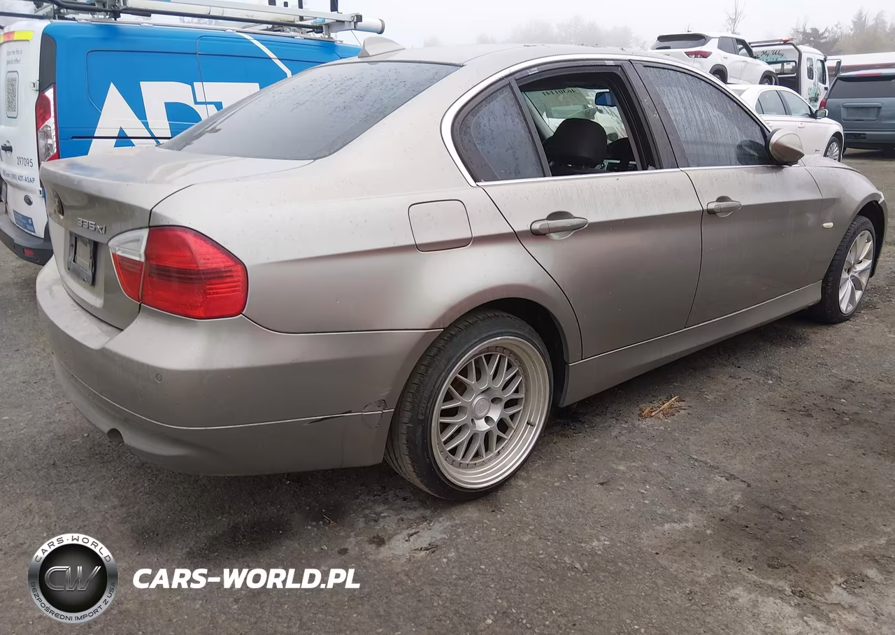 2007 BMW 335Xi VIN:WBAVD53517AV14553 - 4