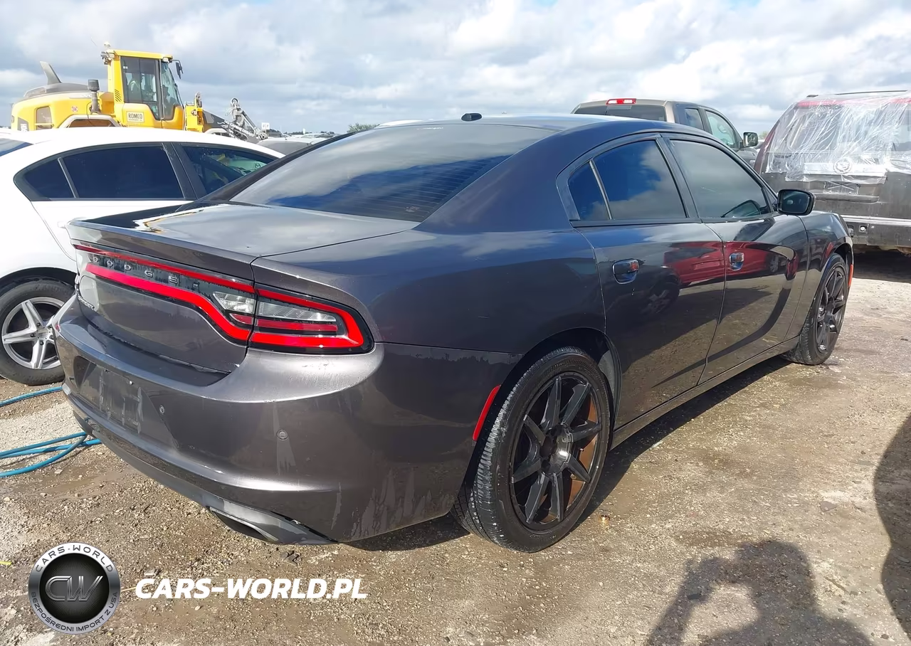 2015 Dodge Charger Se VIN:2C3CDXBG3FH748268 - 4