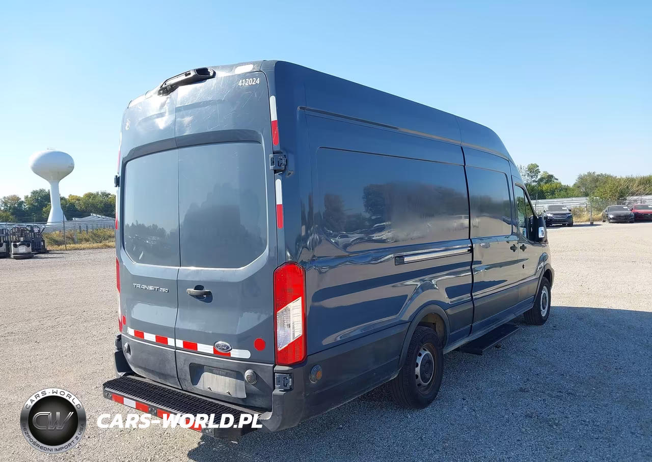 2019 Ford Transit-250 VIN:1FTYR3XM2KKB50802 - 4