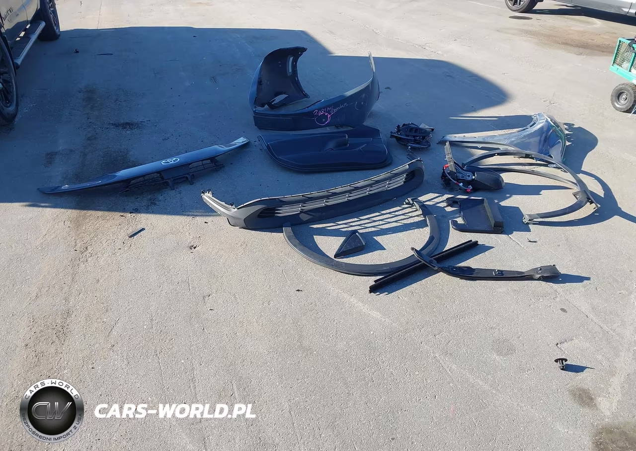 2023 Toyota Prius Le VIN:JTDACAAU0P3010443 - 7