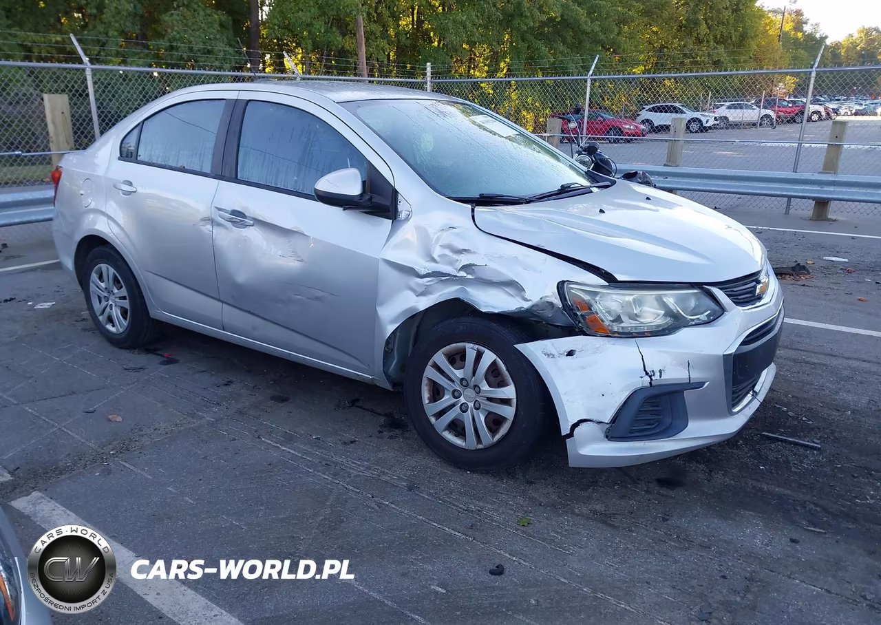 2017 Chevrolet Sonic Ls Auto – zdjęcie 1 z 11