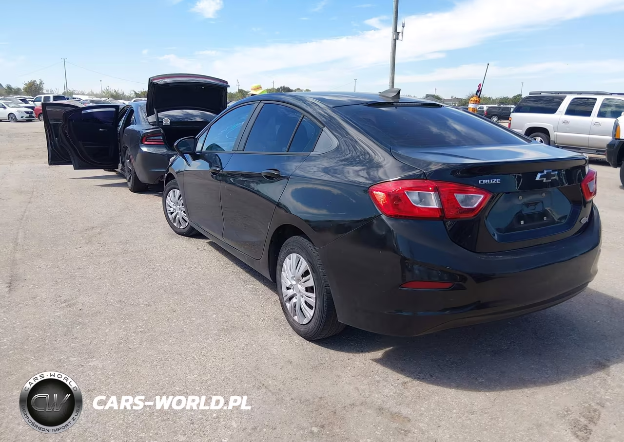 2018 Chevrolet Cruze Ls Auto VIN:1G1BC5SM6J7185170 - 3