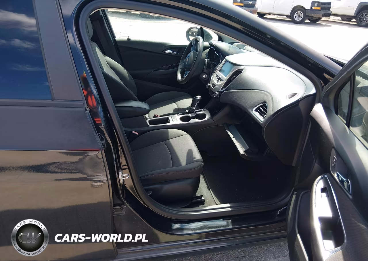 2018 Chevrolet Cruze Ls Auto VIN:1G1BC5SM6J7185170 - 5